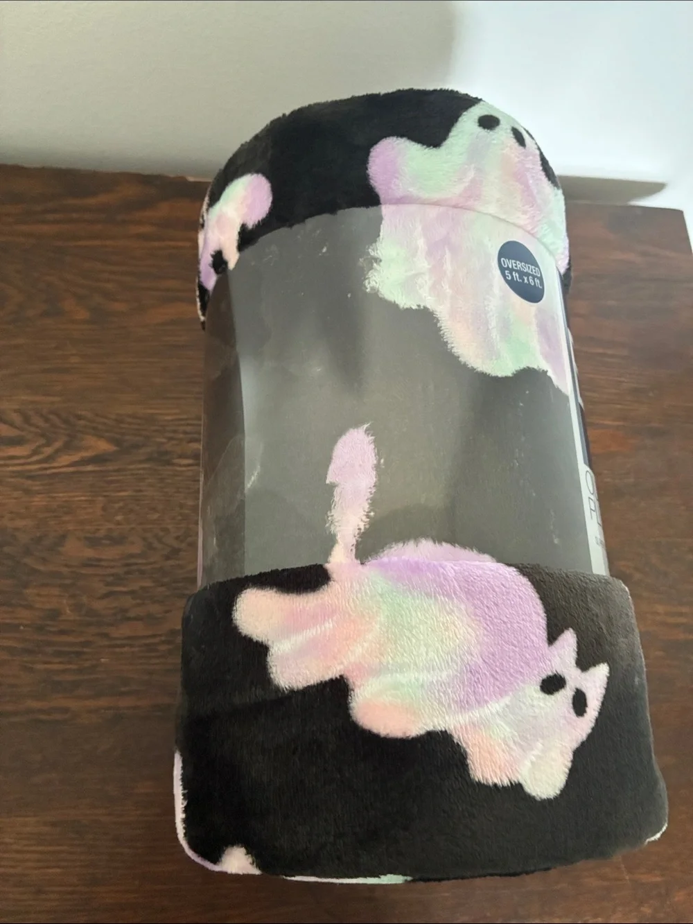 NWT-Black w/ Iridescent Ghosts, Bats, Cats & Dogs- Oversized Throw Blanket 60x72
